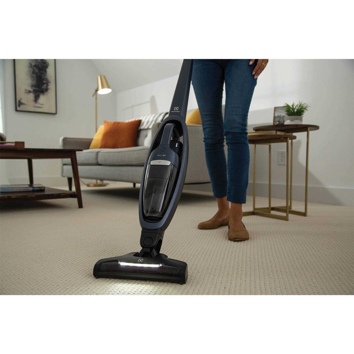 Electrolux WellQ7 Cordless Vacuum Blue - Image 3