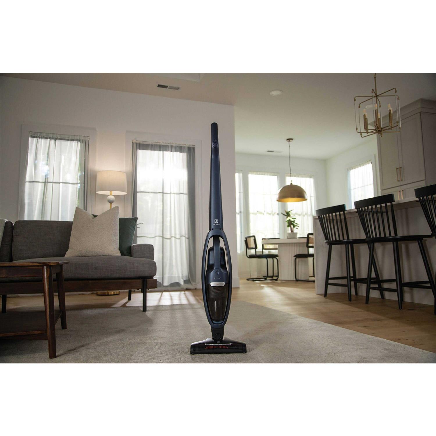 Electrolux WellQ7 Cordless Vacuum Blue - Image 4
