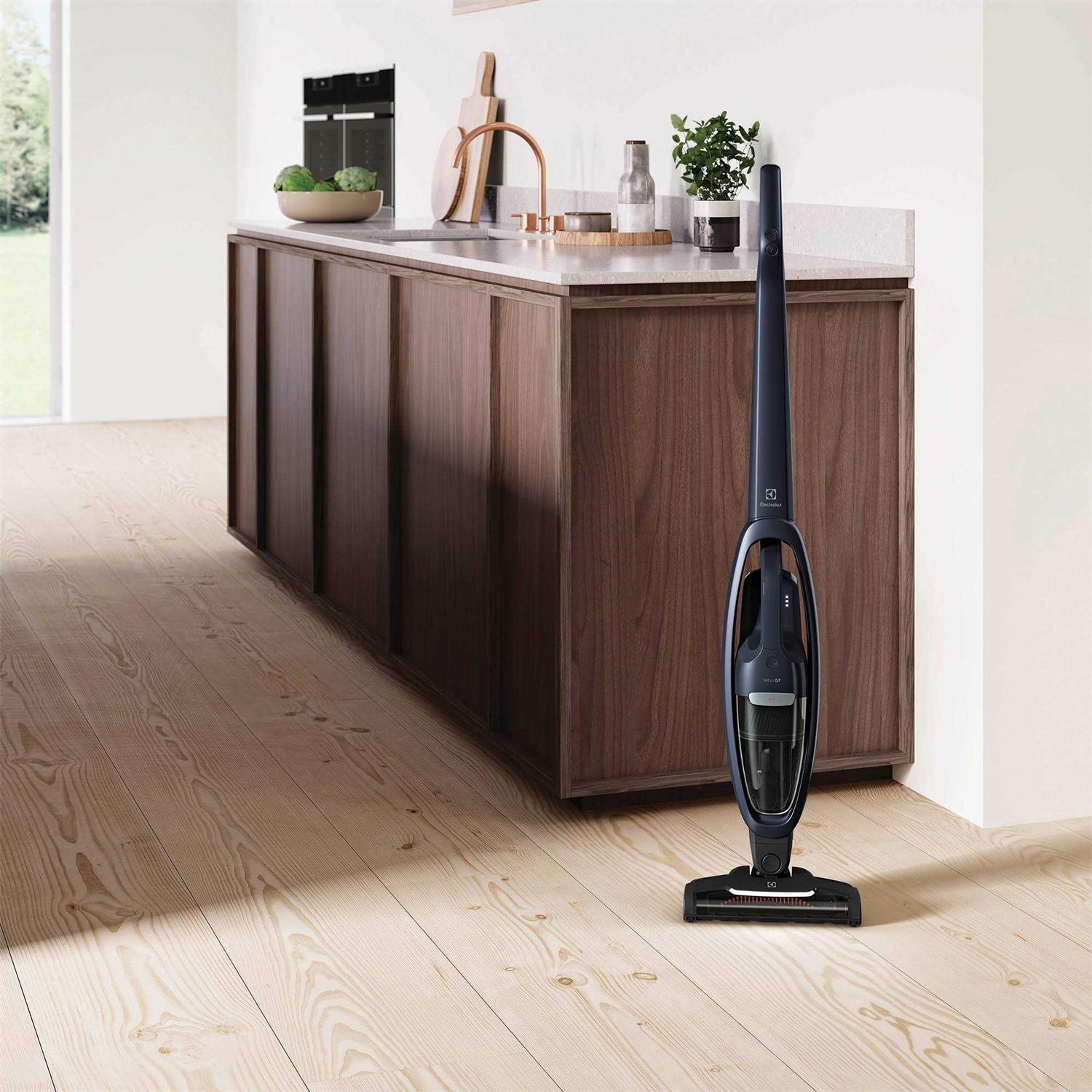 Electrolux WellQ7 Cordless Vacuum Blue - Image 5