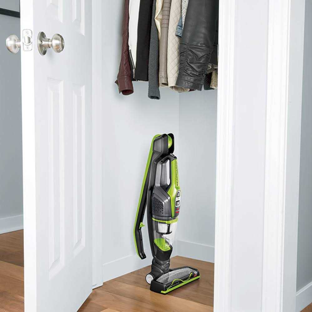 Bissell ReadyClean Cordless XRT 14.4v Stick Vacuum 31921 - Image 3