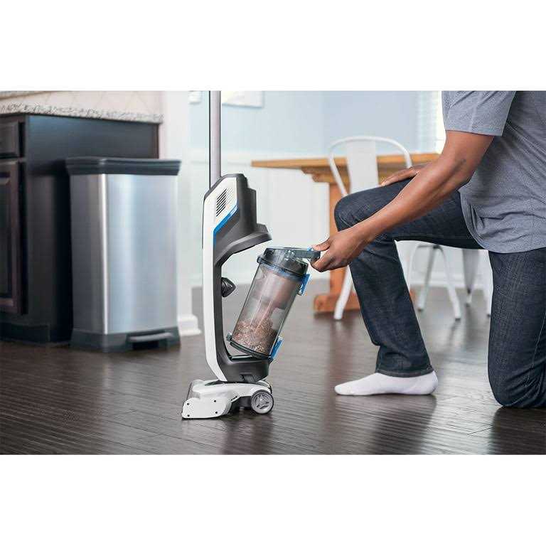 HART 20-Volt High Capacity Cordless Stick Vacuum - Image 5