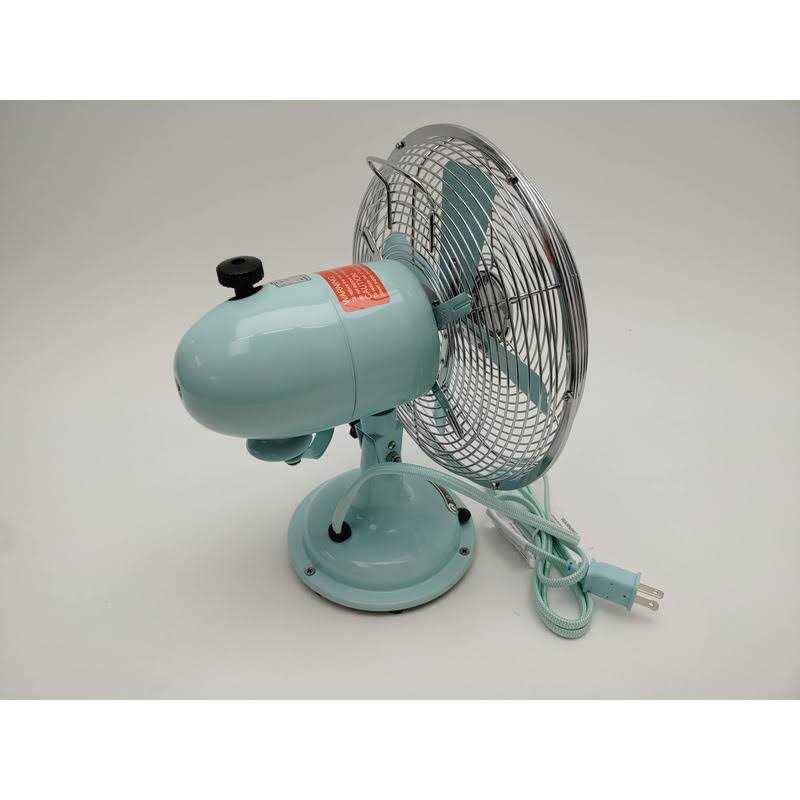 Better Homes & Gardens Retro 3-Speed Metal Tilted-Head Oscillation Table Fan - Image 3