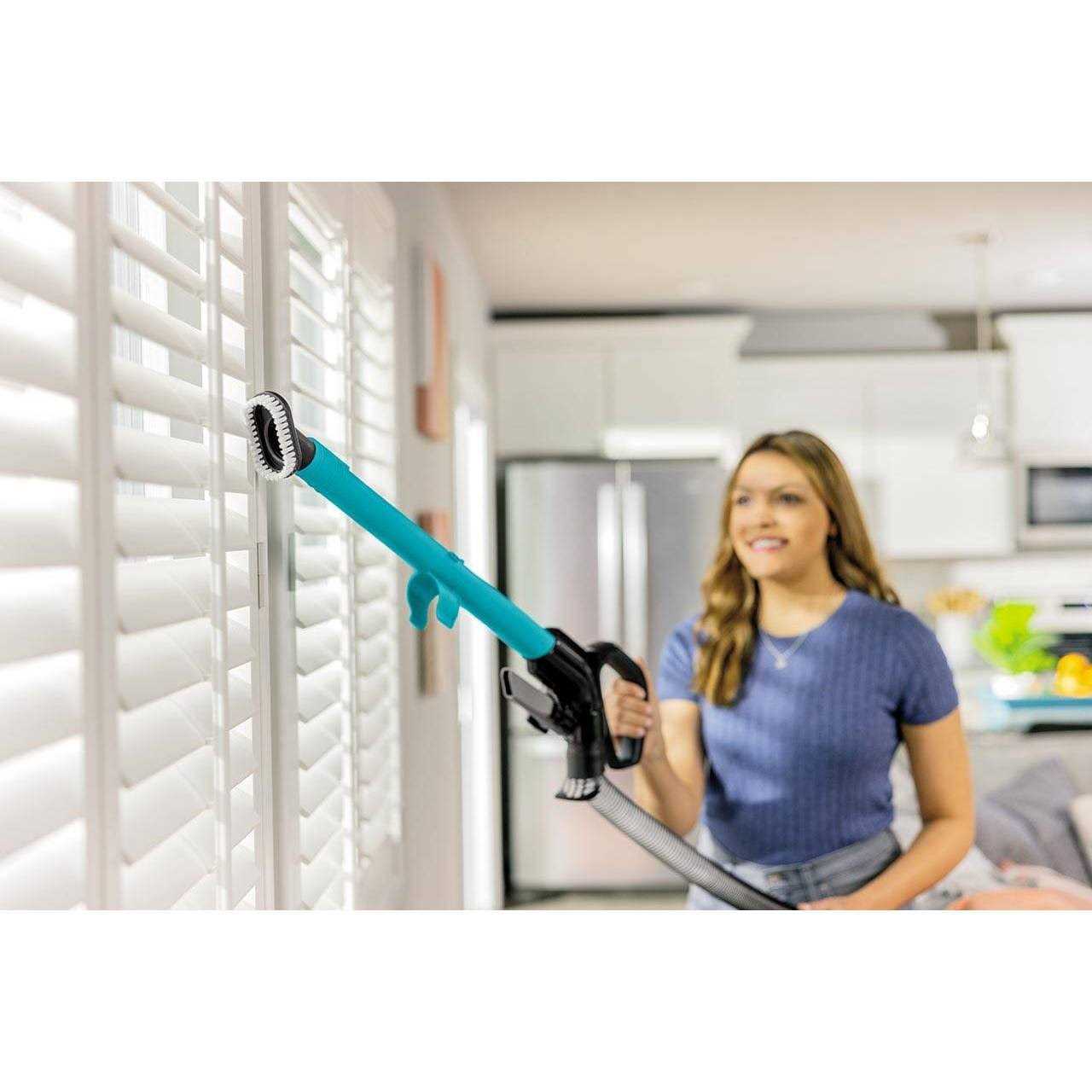 Bissell CleanView Rewind Upright Vacuum Cleaner - Image 3