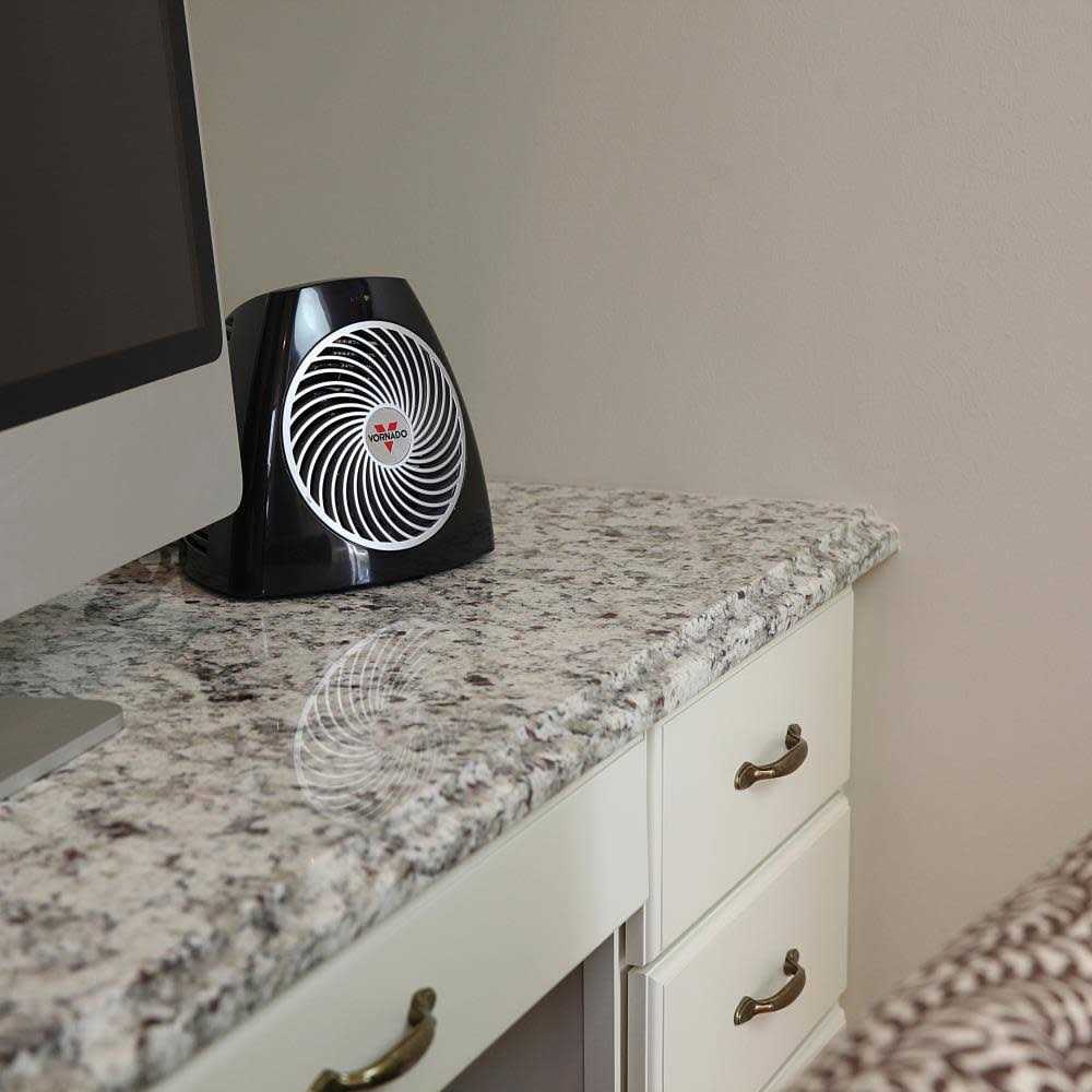 Vornado VH202 Personal Space Heater EH1-0105-06 - Image 3