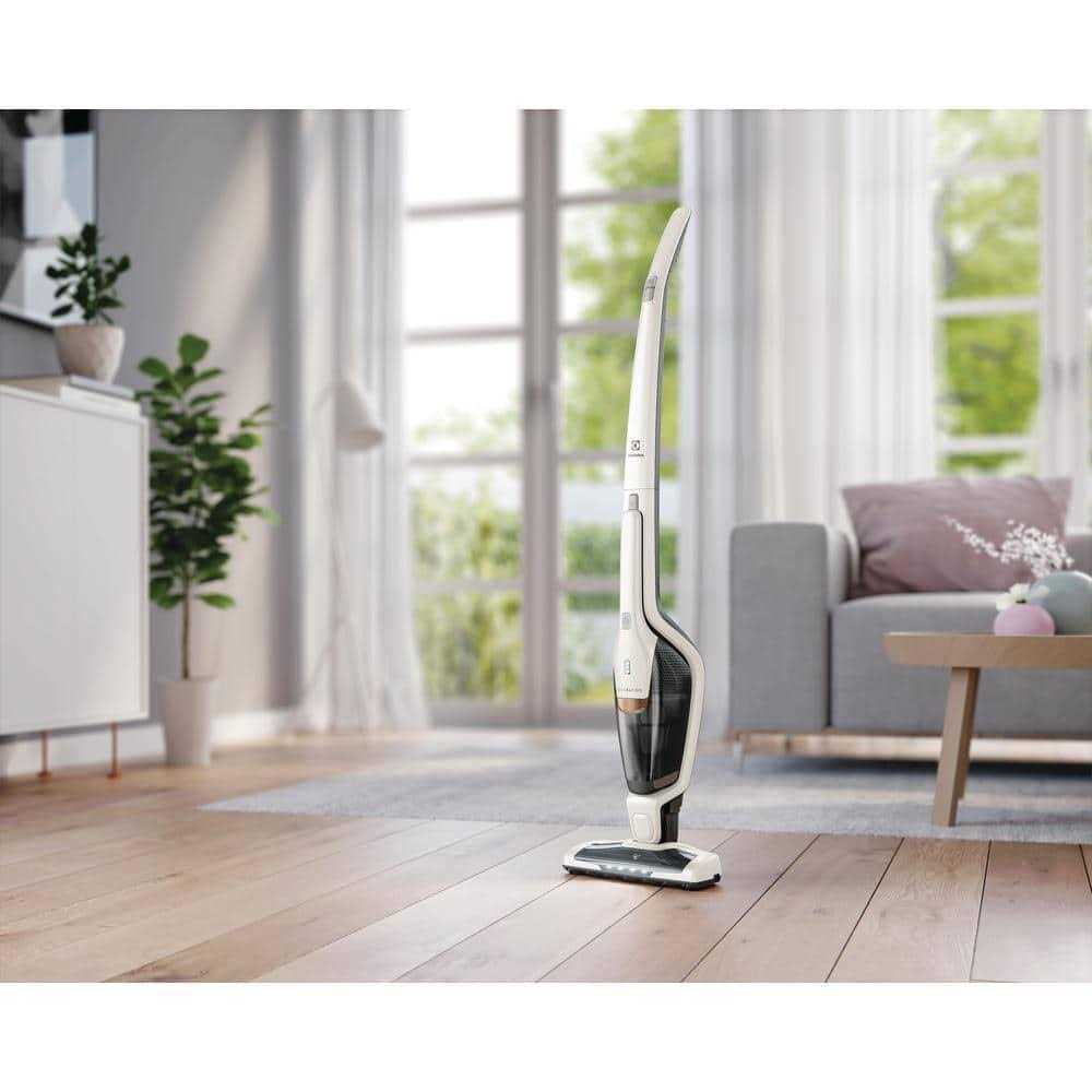 Electrolux Ergorapido Cordless Vacuum - Image 3