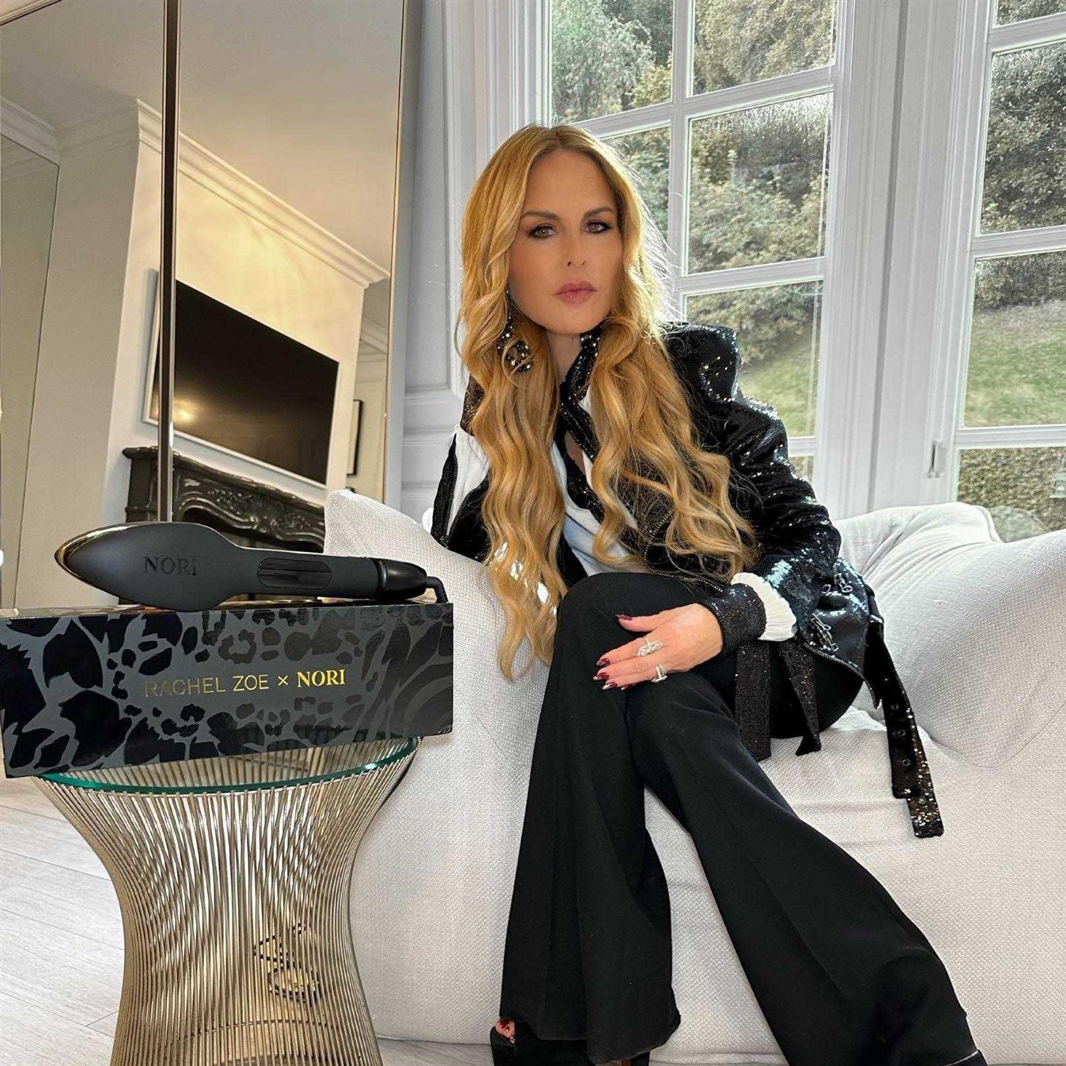 Nori Handheld Clothing Steamer Iron - Image 3