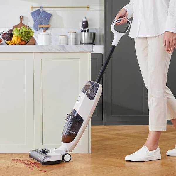Tineco iFloor 2 Plus 22 Volt Cordless Wet/Dry Stick Vacuum - Image 3