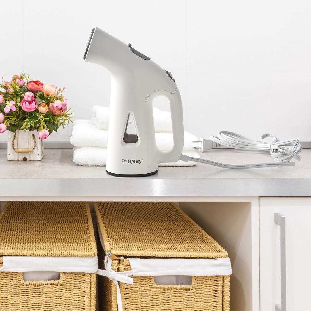 True & Tidy TS-38 Portable Fabric Steamer - Image 5