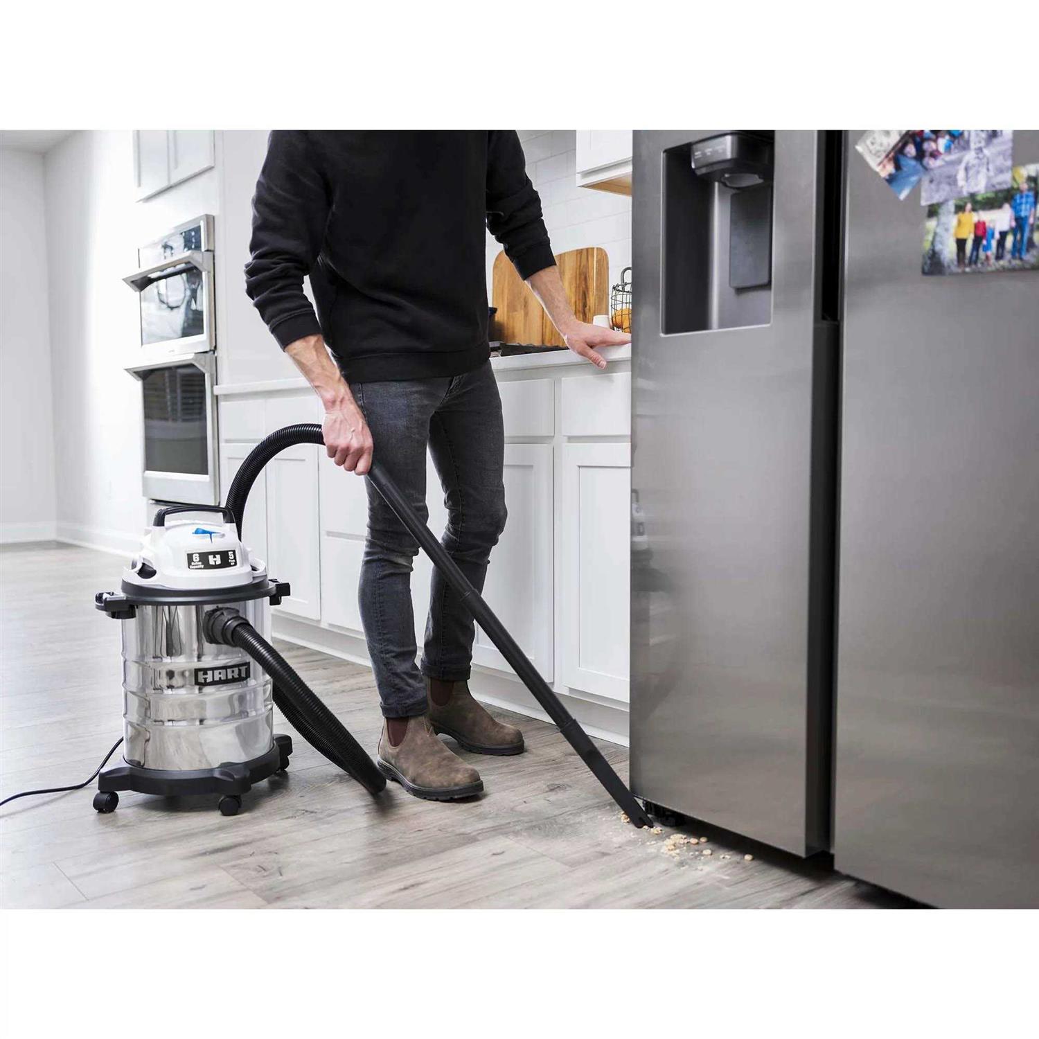 Hart 6 Gallon 5 Peak HP Stainless Steel Wet/Dry Vacuum with Bonus Car Cleaning Kit - Image 3