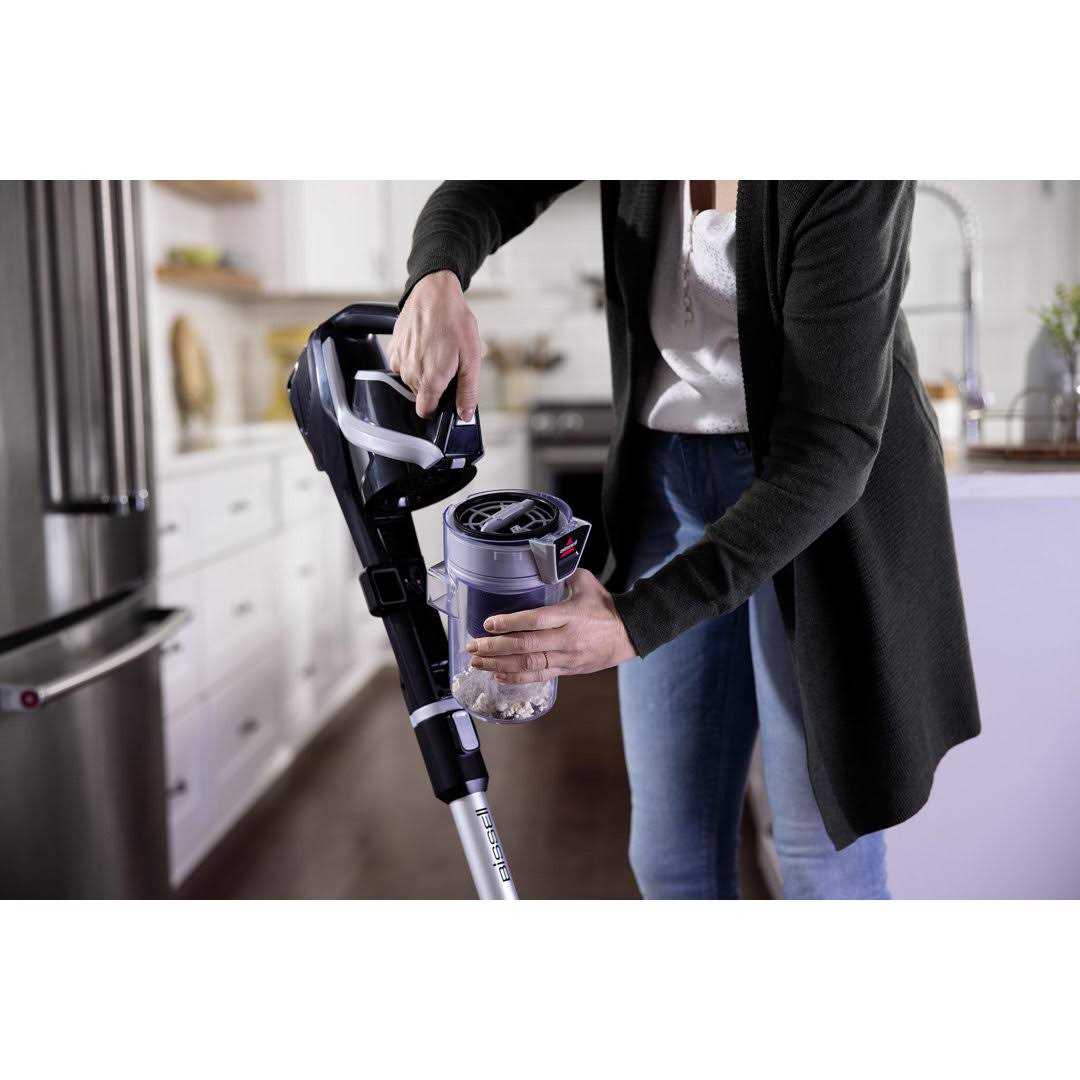 Bissell PowerEdge Cordless Stick Vacuum - Image 5
