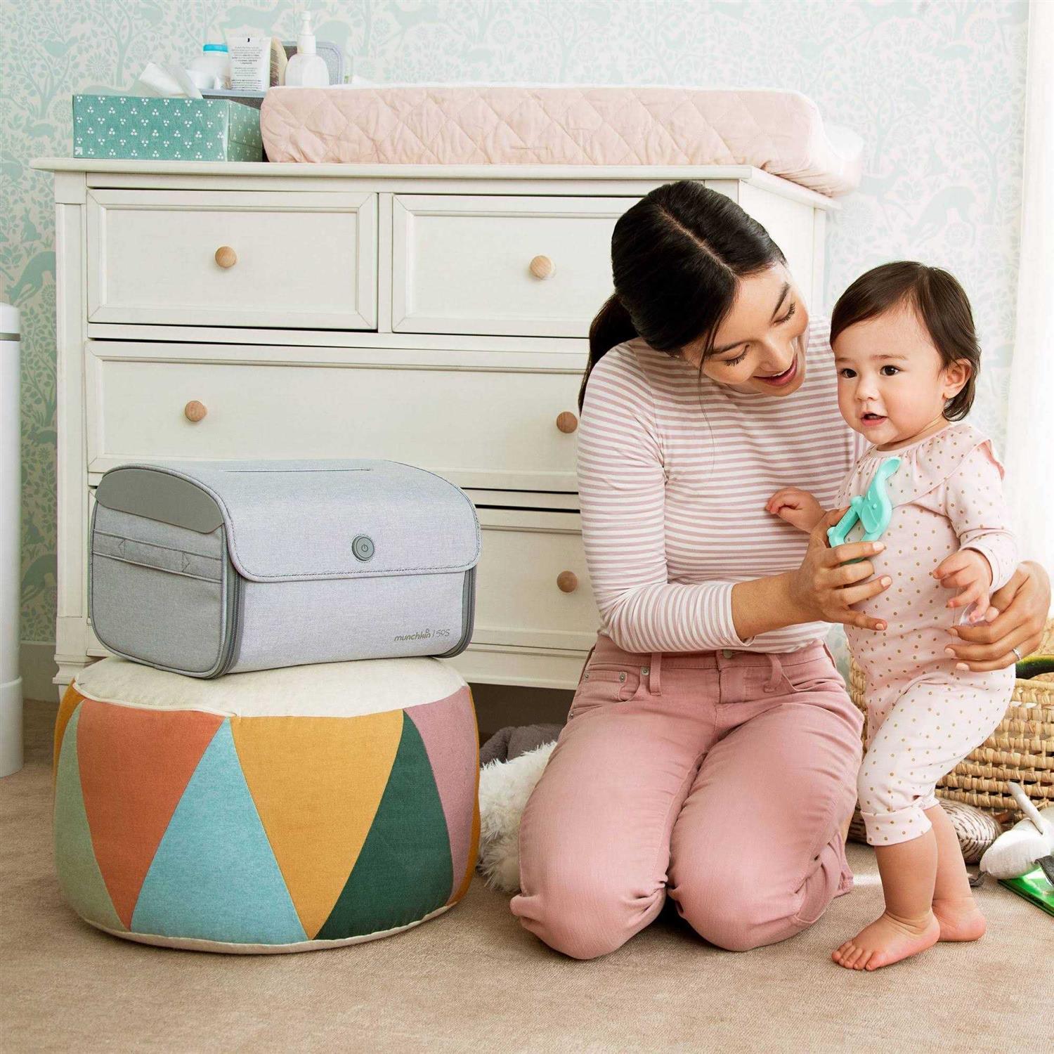 Munchkin UV Sterilizer, Kills up to 99% of Germs, Viruses & Bacteria, Great UV Light Sanitizer Bag for Nursery and Toy Baby Products - Image 3