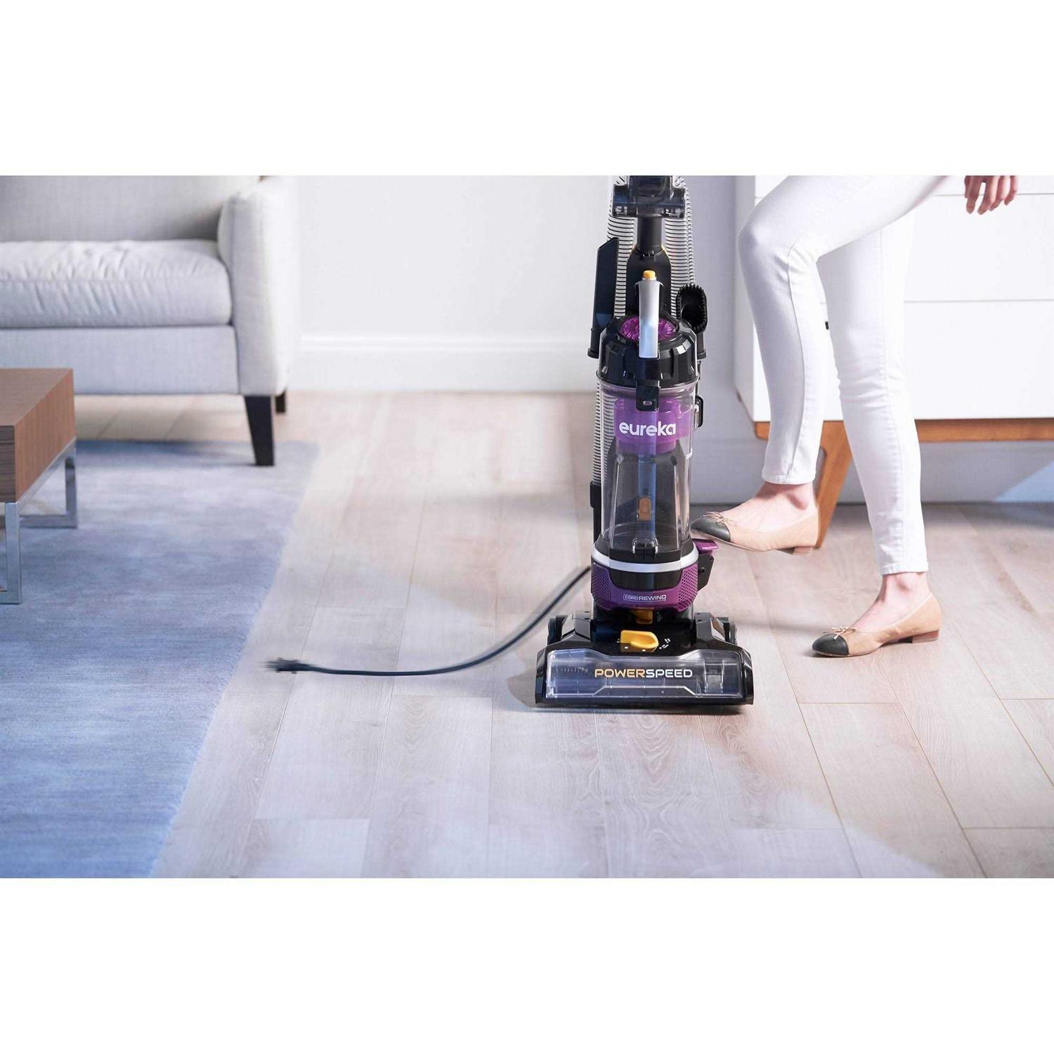Eureka Neu202 Powerspeed Lightweight Bagless Upright Vacuum Cleaner - Image 3
