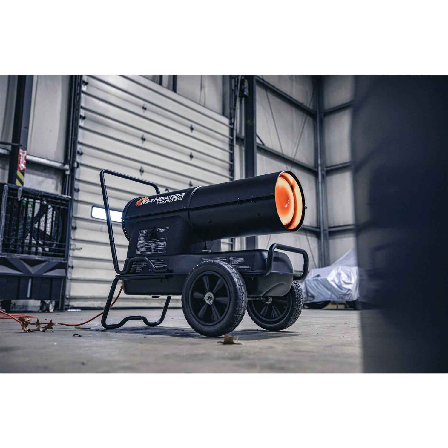 Mr. Heater 140,000 BTU Forced Air Kerosene Heater - Image 3