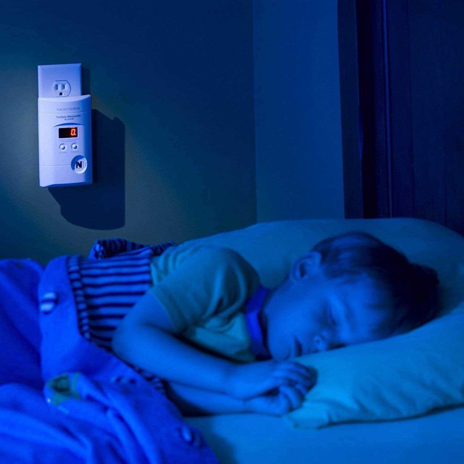 Kidde Nighthawk Plug-In Carbon Monoxide u0026 Explosive Gas Detector Alarm - Image 3